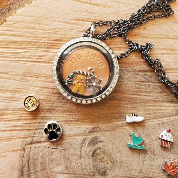 Charm necklace with 5 Christmas charms - Picture 6 of 9